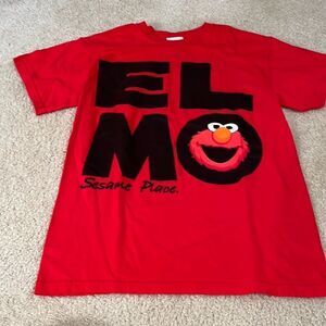 BOYS ELMO SHIRT SIZE SMALL